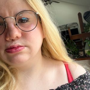 Meet your Posher, Cameron